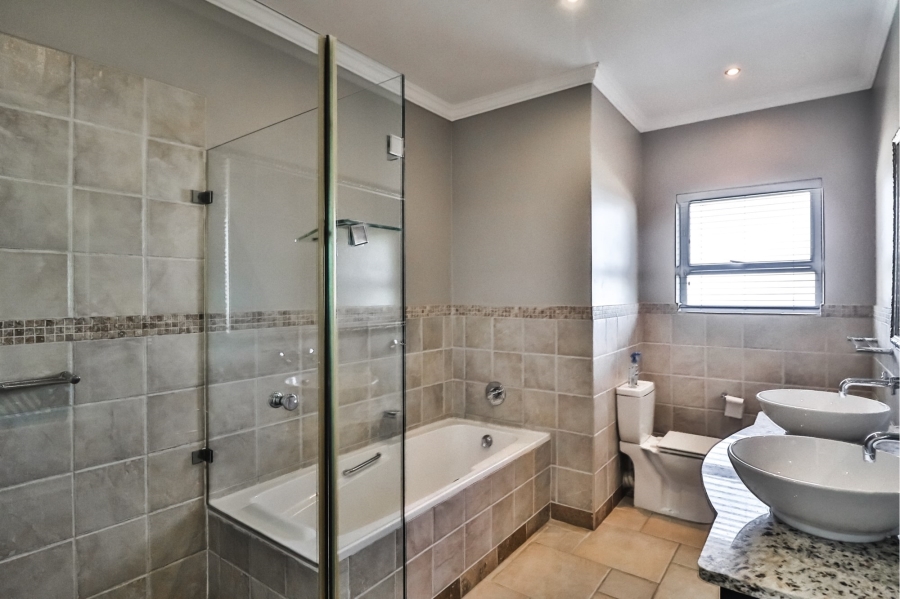 4 Bedroom Property for Sale in Pinnacle Point Golf Estate Western Cape